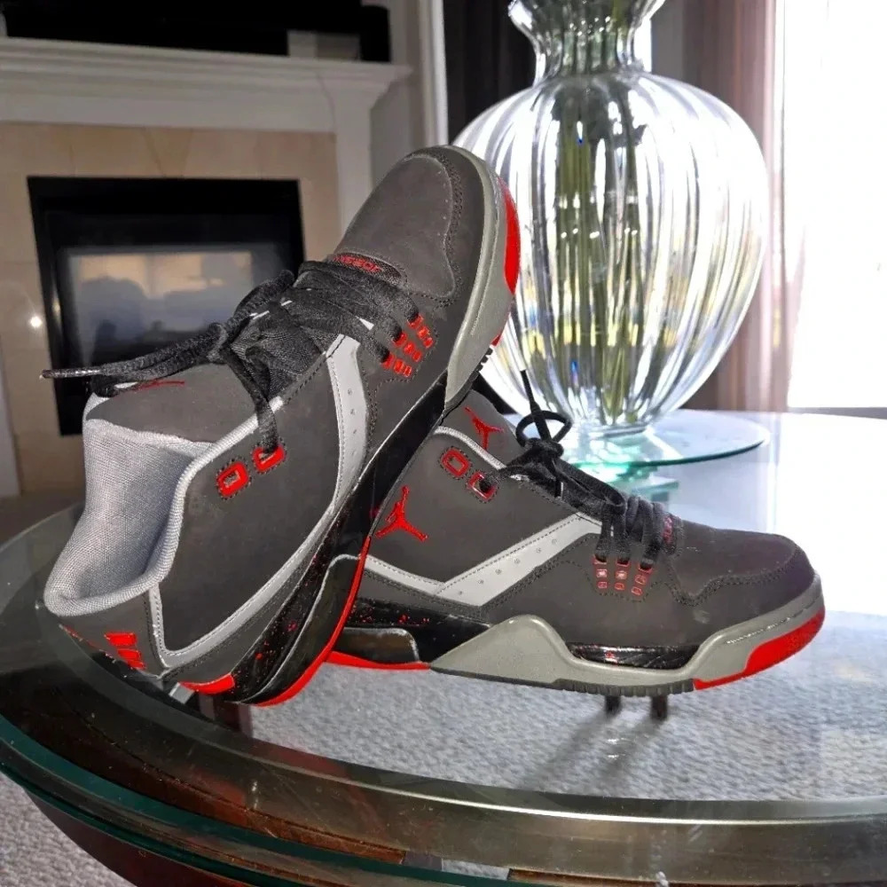 Jordan Retro Youth 6.5Y Shoes - Picture 3 of 9